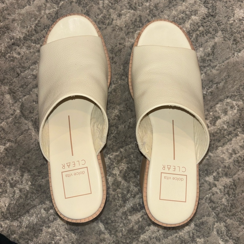Dolce Vita Clear Emery Platform Sandals - Picture 3 of 8